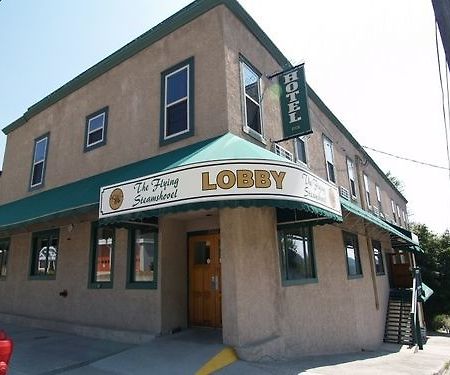 The Flying Steamshovel Inn Rossland Extérieur photo