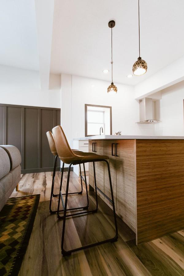 The Flying Steamshovel Inn Rossland Extérieur photo