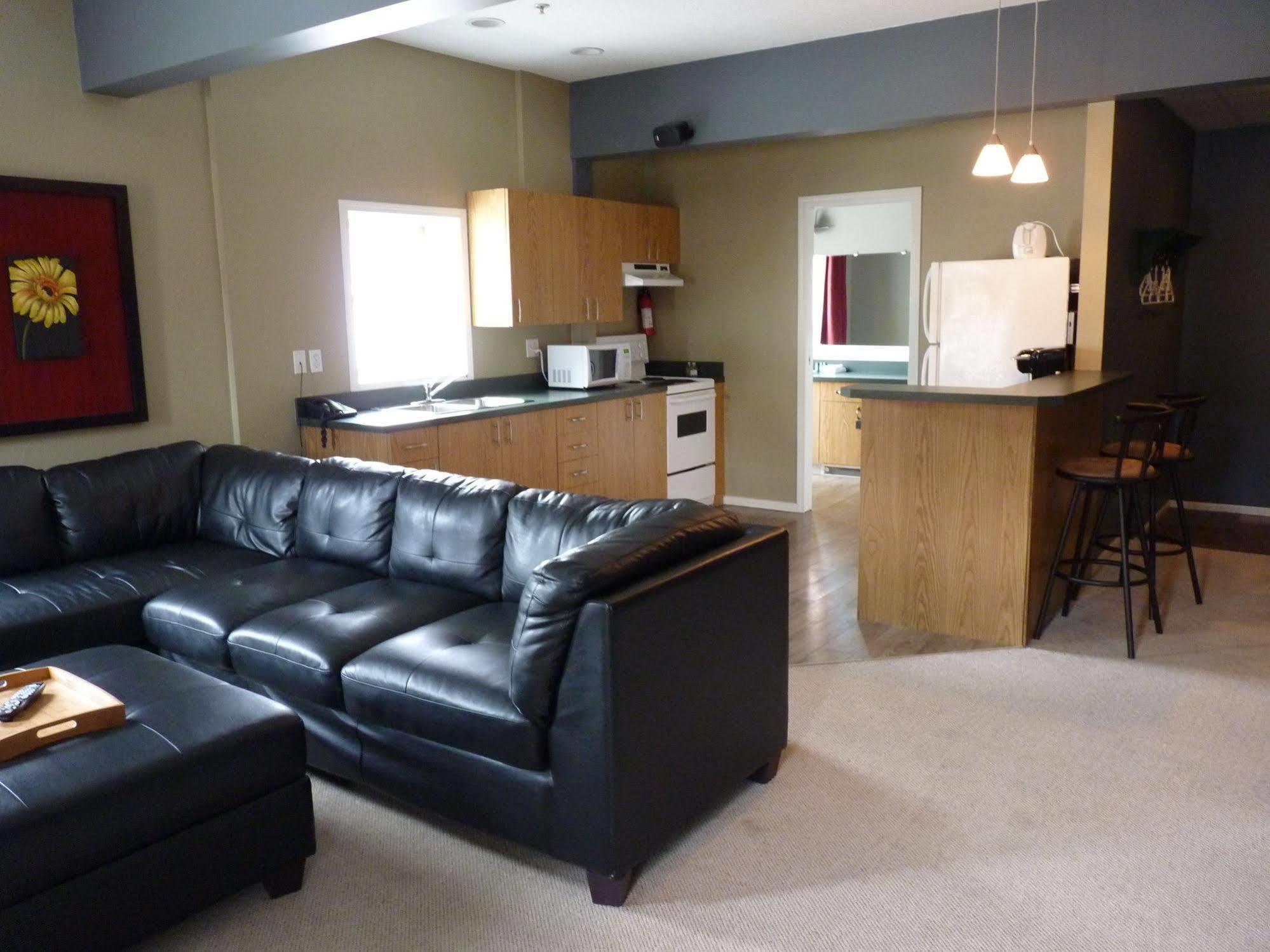 The Flying Steamshovel Inn Rossland Extérieur photo