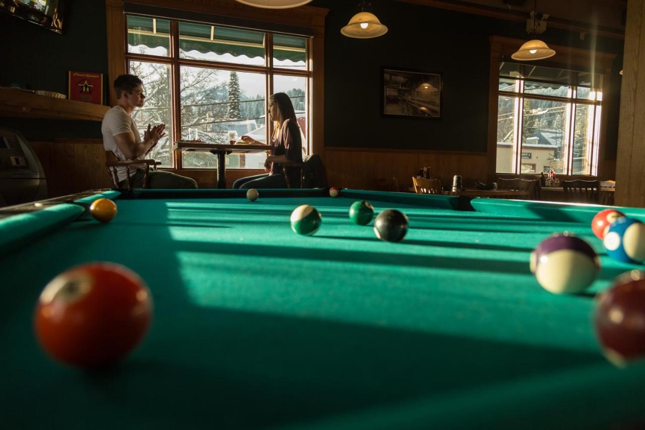 The Flying Steamshovel Inn Rossland Extérieur photo
